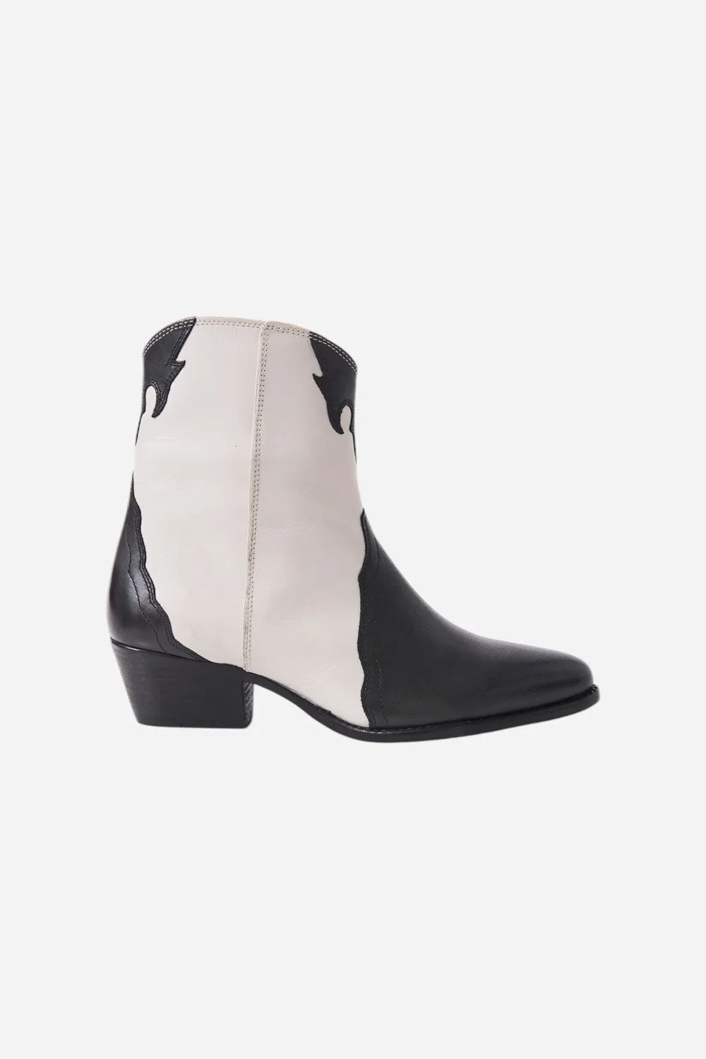 Free People Shoes New Frontier Western Boot in Arctic Fox Combo